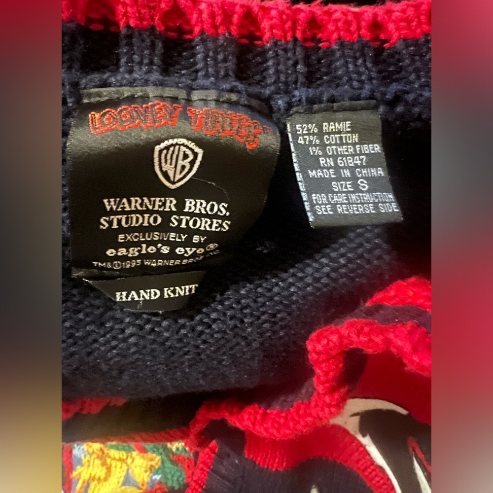 VINTAGE 1995 LOONEY TUNES/WARNER BROS.EAGLES EYE HAND KNIT XMAS SWEATER SIZE S - Picture 12 of 12